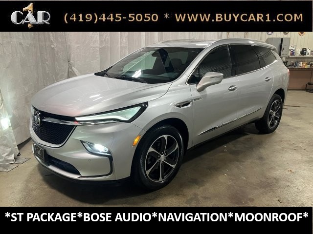 2022 Buick Enclave Essence's photo