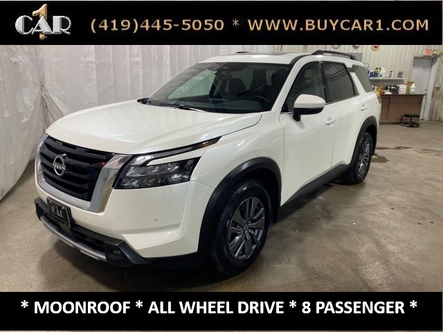 2024 Nissan Pathfinder SV 4WD's photo