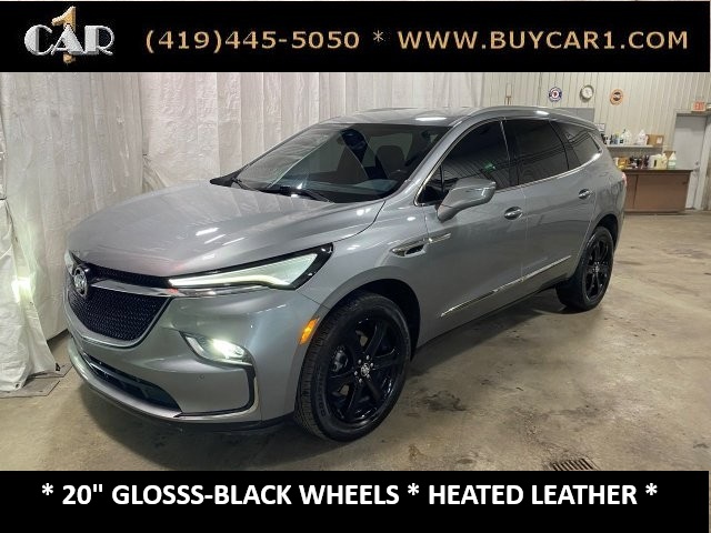 2024 Buick Enclave Essence's photo